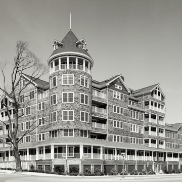 Bay Voyage Hotel