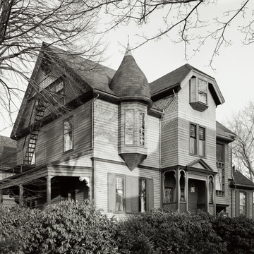 9, 11, 15 Dresser Avenue