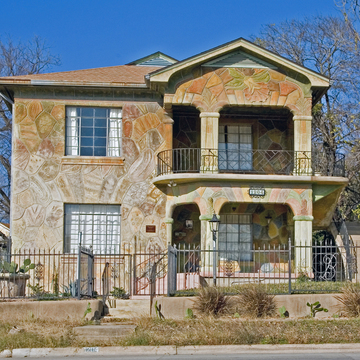 Genaro and Carolina Briones House, “Casa de Sueños”