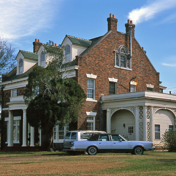Douglas E. Steinman House