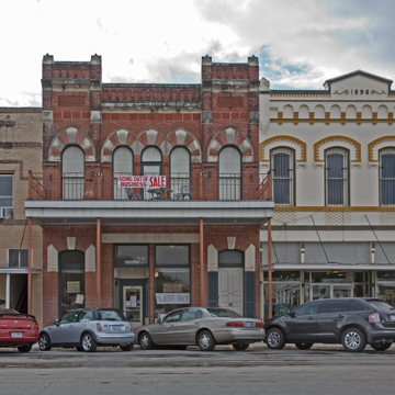 Commercial Building (Maetze Bank Building)