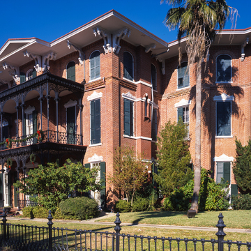 Ashton Villa