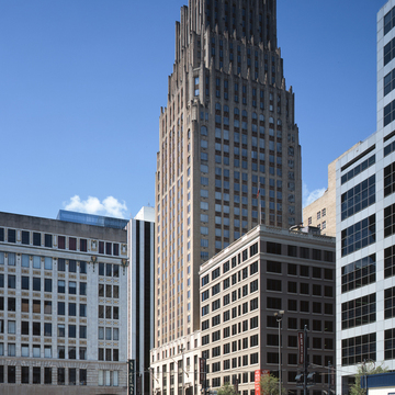 J. P. Morgan Chase Building (Gulf Building)