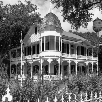 Gruene Mansion