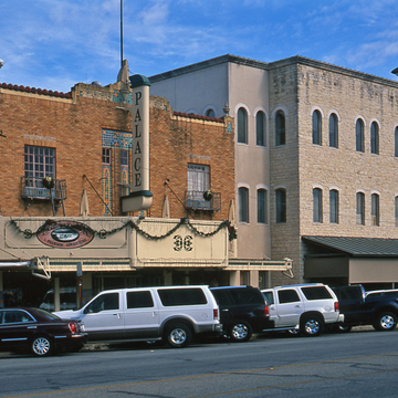 Commercial Building (Palace Theater)