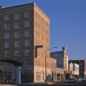 LaSalle Hotel