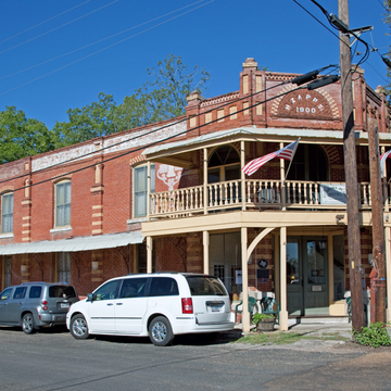 Country Place Inn (Zapp Building)