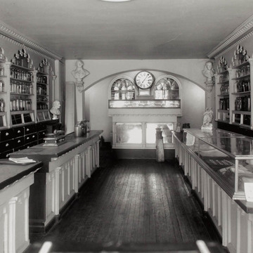 Stabler-Leadbeater Apothecary Museum