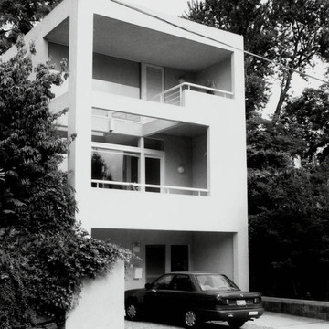 Van Groll House