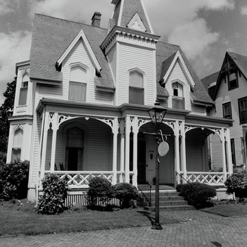Nash-Gill House