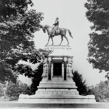 R. E. Lee Monument