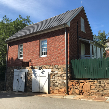 Betty Webster Visitors Center at Point of Honor