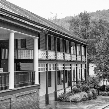 Central Hotel