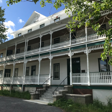 Highland Inn