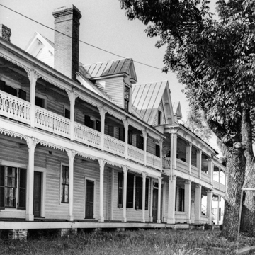 Boyd Tavern