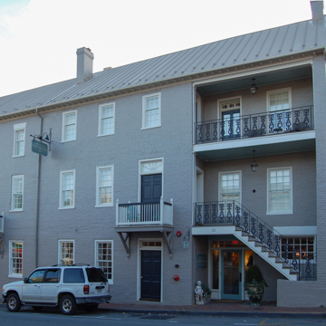 McCampbell Inn (Central Hotel)