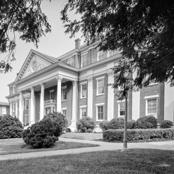 Roanoke College