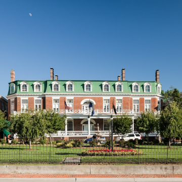 Martha Washington Hotel