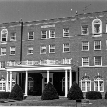 Commercial Building (George Wythe Hotel)