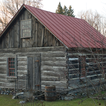 Franklin Historical Society (Messier Log Cabin)