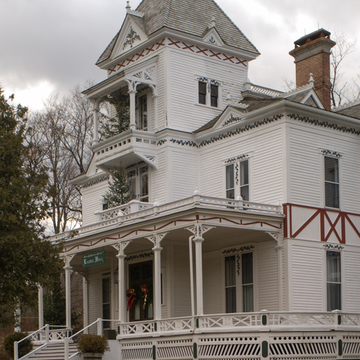 Laurel Hall and Laurel Glen Mausoleum (Bowman Estate)