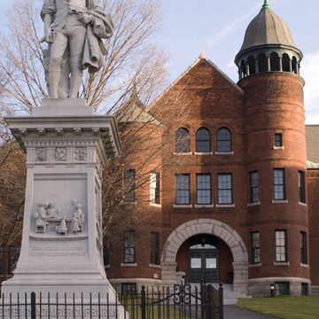 Burns Monument