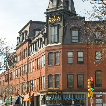 Brooks House