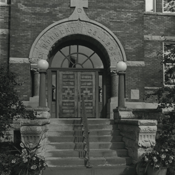 Main Hall, St. Norbert College