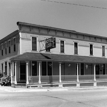 Historic Hotel Lodi (Hotel Clements)