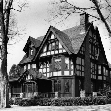 Frederick and Gertrude Chadbourn House