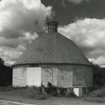 Nashold Twenty-Sided Barn (Albert Petrick Barn)