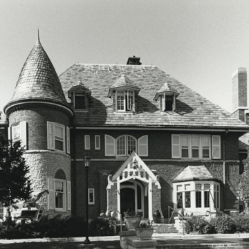 Fred Wolff House