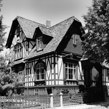 Robert Machek House