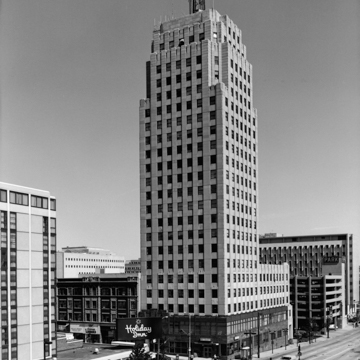 Wisconsin Tower (Mariner Tower)