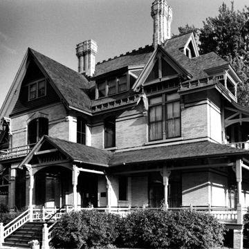 Hearthstone Historic House (Henry and Cremora Rogers House, “Hearthstone”)