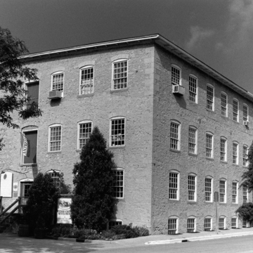Cedarburg Woolen Mill