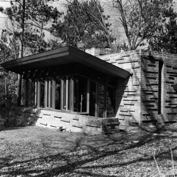 Seth Peterson Cottage