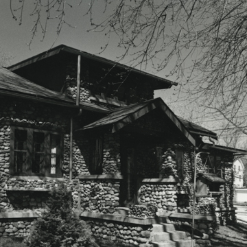 Charles and Violet Lewis House