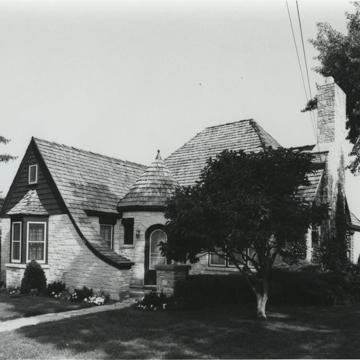 Charles and Rowena Chase House (The Bristol)
