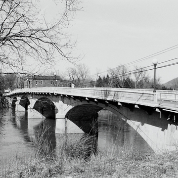 Alderson Memorial Bridge
