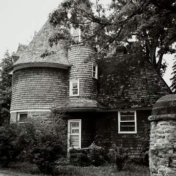 Halliehurst Gatehouse
