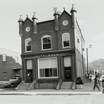 Chamber of Commerce (City Hall)